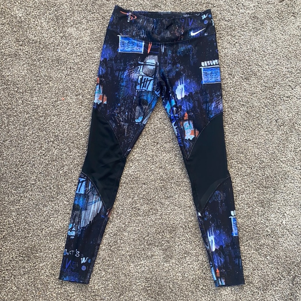 Nike Training Day Tight Fit Leggings